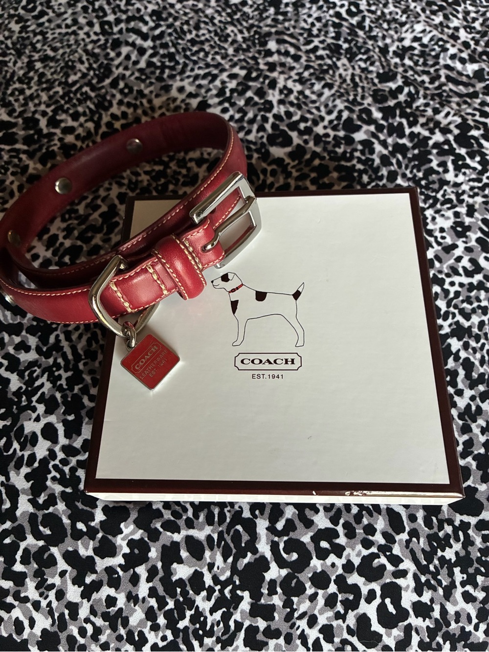 Coach Rare Vintage Sz. MED, Red Leather Grommet Dog Collar, Square Charm w Box
